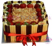 Luxury Strawberries & Almonds Cigarillo Cake 